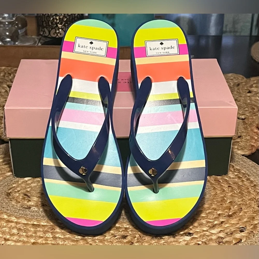 Bold Kate Spade Multicolor Platform Flip Flops - Picture 4 of 7